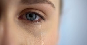 5 Reasons Why “Jesus Wept” Is One of the Bible’s Most Comforting Verses