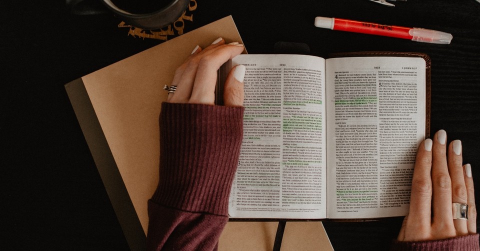 How to Fall Back in Love with Reading Your Bible