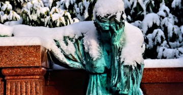 10 Hopeful Verses to Uplift Those Fighting Seasonal Depression